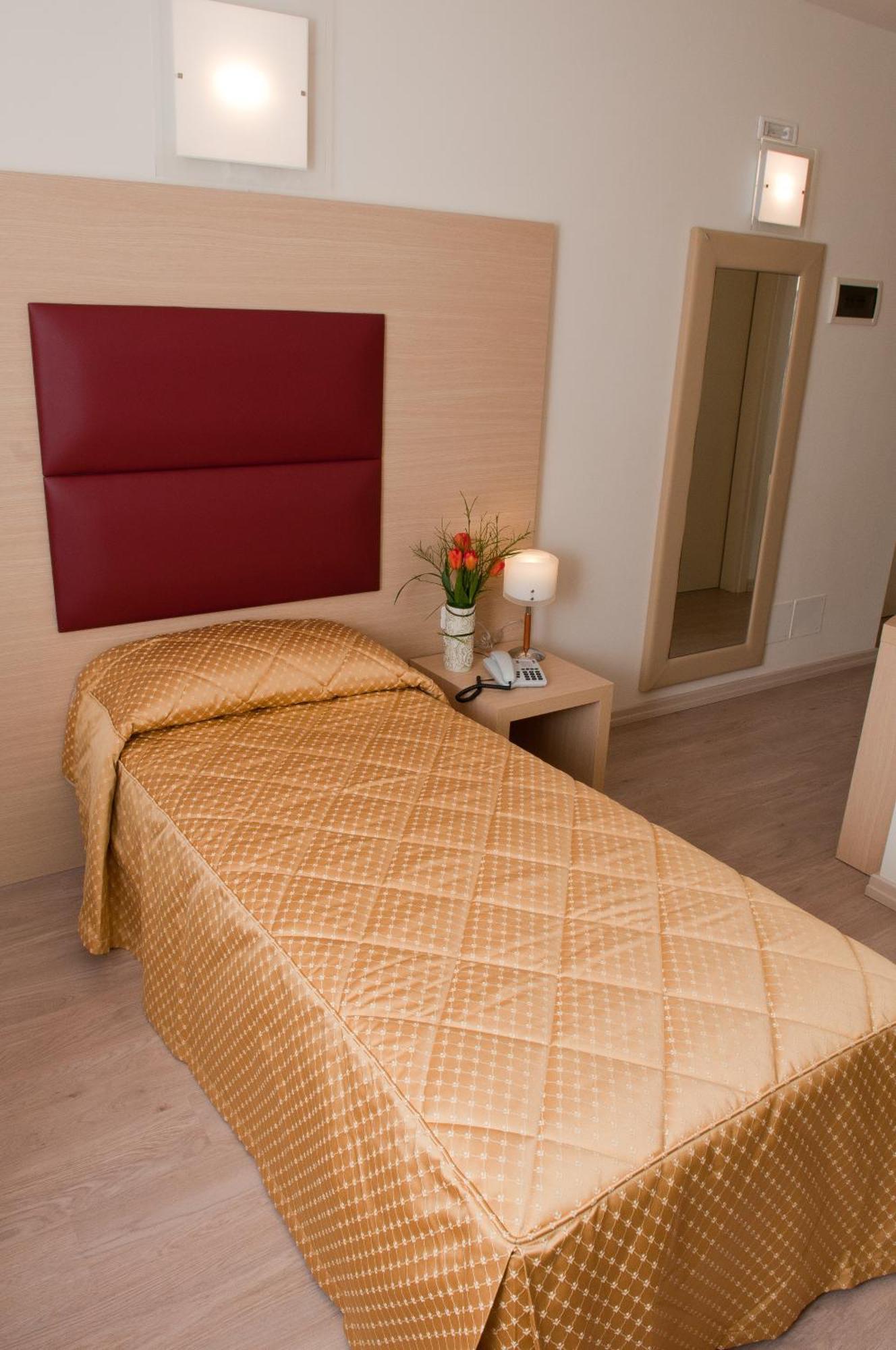 Hotel Villa Maternini Vazzola Oda fotoğraf