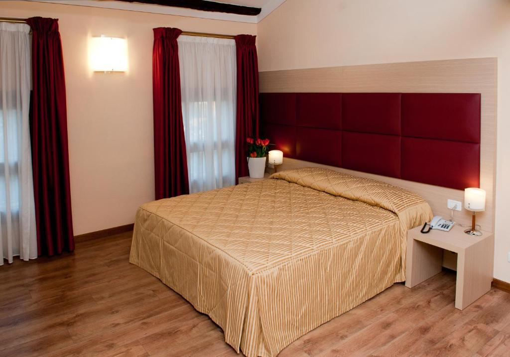 Hotel Villa Maternini Vazzola Oda fotoğraf
